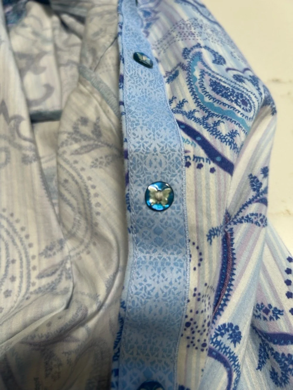 Robert Graham 3/4 Sleeve Women’s Button Down Top - Picture 11 of 14